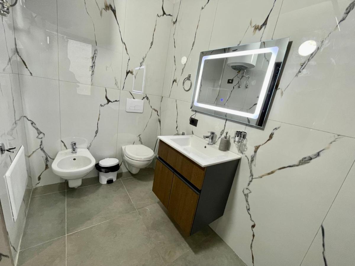 Keon Superb Studio Apartament Tiranë Ngoại thất bức ảnh