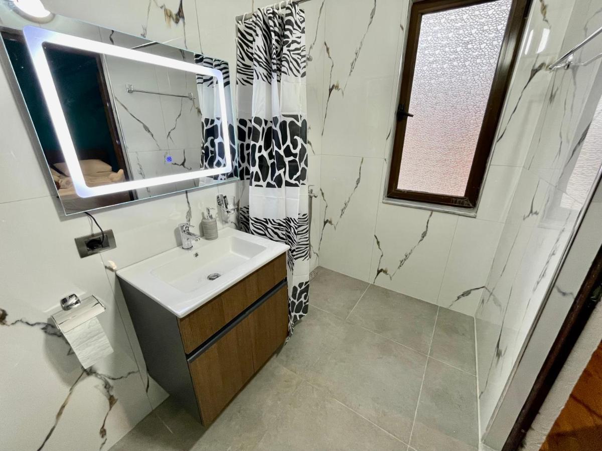 Keon Superb Studio Apartament Tiranë Ngoại thất bức ảnh