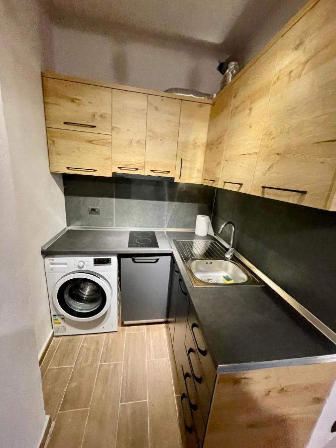 Keon Superb Studio Apartament Tiranë Ngoại thất bức ảnh